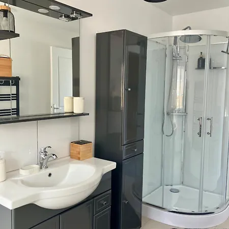 Apartamento Abri 82 *